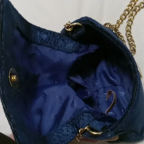 Juicy Couture Velvet Snakeskin Crossbody With Chain Strap - Picture 6 of 7